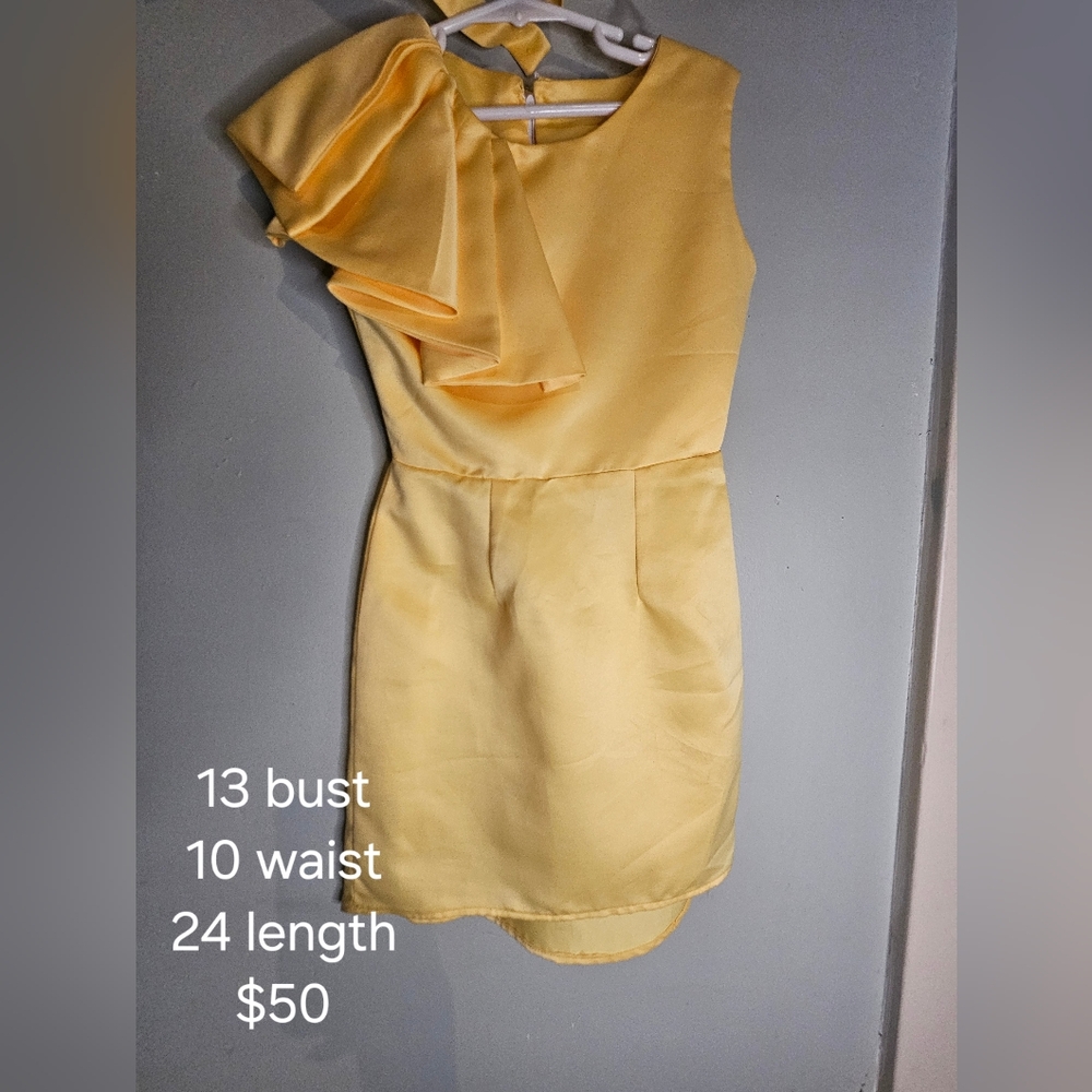 Yellow dress custom girls bust 13in, waist 10in, length 24 in